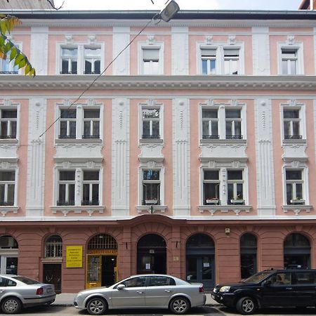 Cosy Studio Apartment With Airconditioner Budapeşte Dış mekan fotoğraf