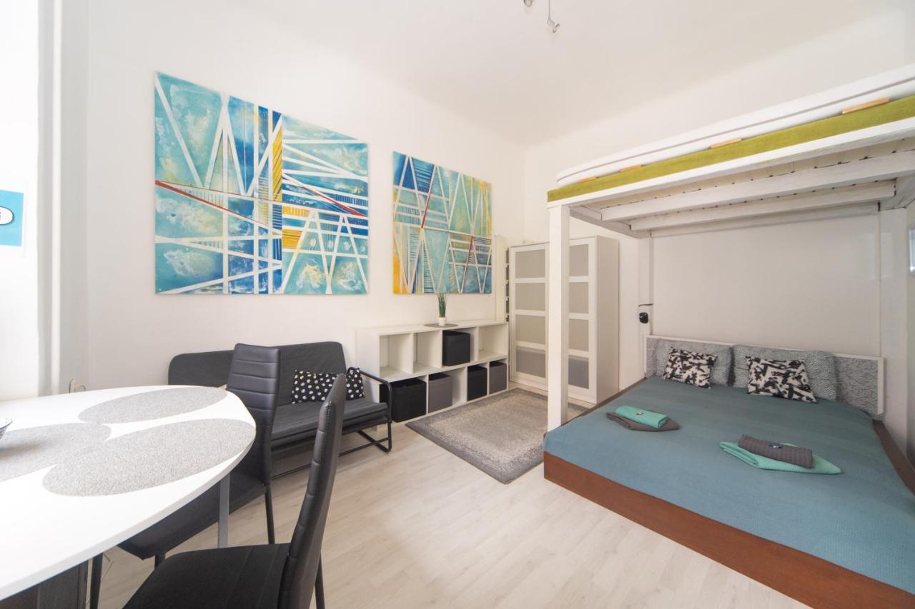 Cosy Studio Apartment With Airconditioner Budapeşte Dış mekan fotoğraf
